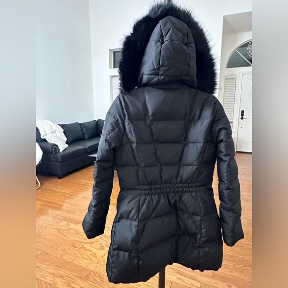 Calvin Klein winter jacket. Size Small. Gently used - Picture 2 of 4